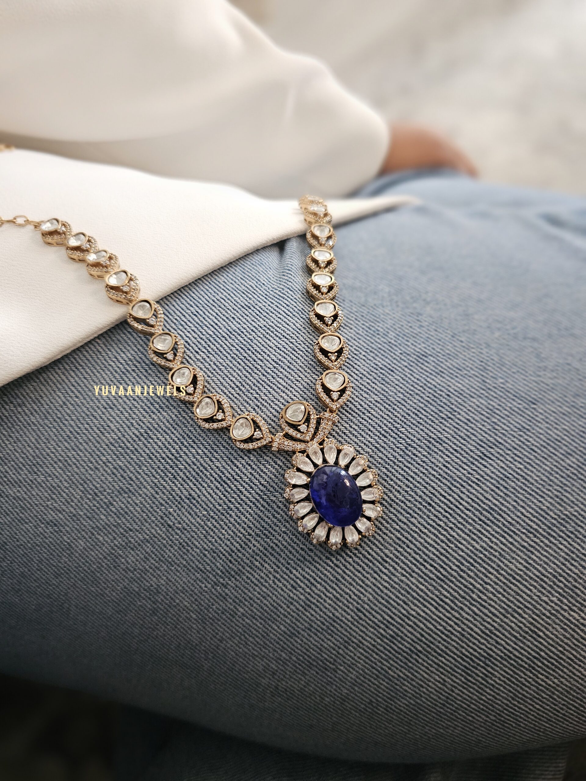 Amogh polki and Quartz necklace Thumbnail