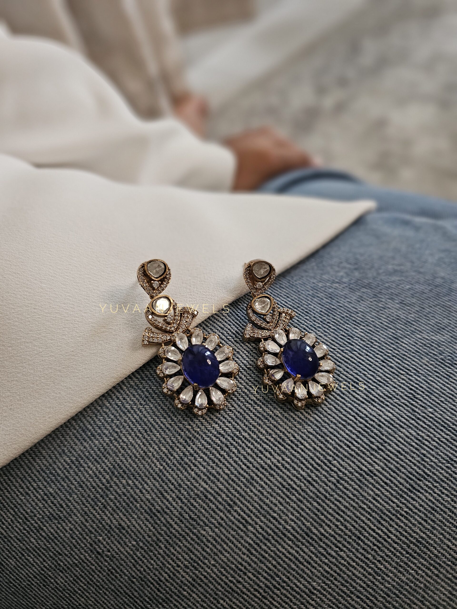 Amogh polki and Quartz necklace Thumbnail