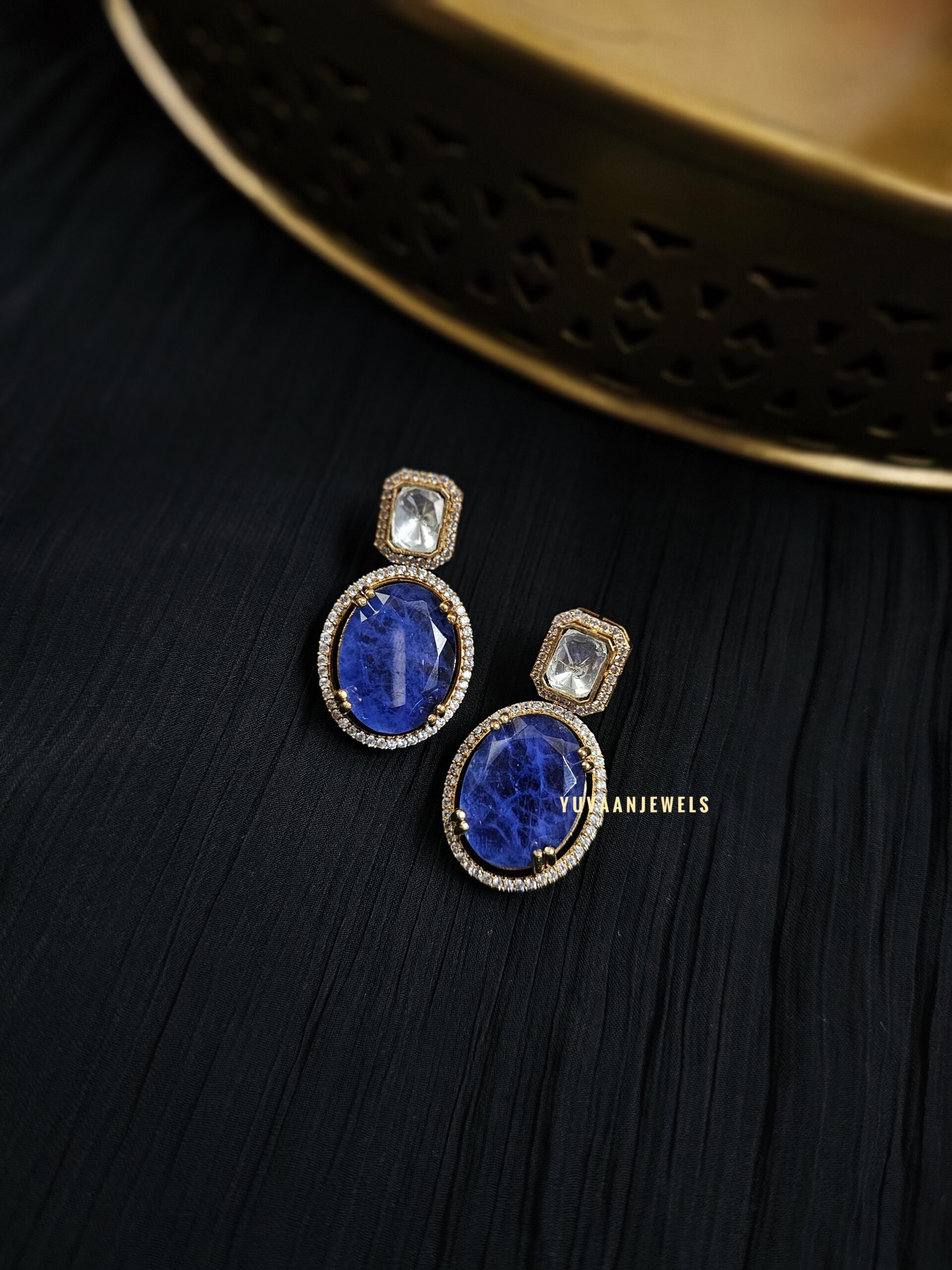 Sanjana Quartz and polki delicate necklace Thumbnail