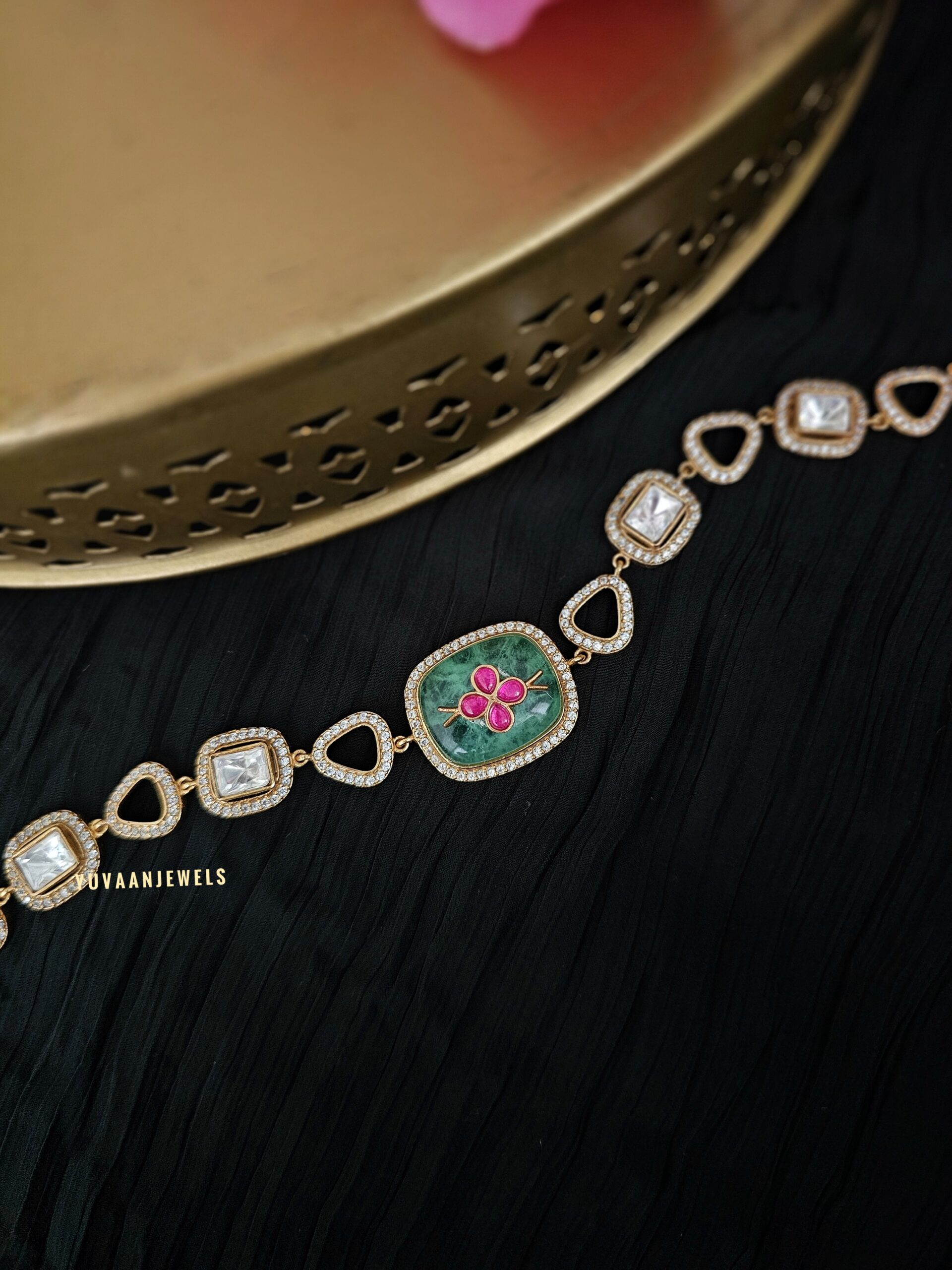 Asra delicate choker Thumbnail