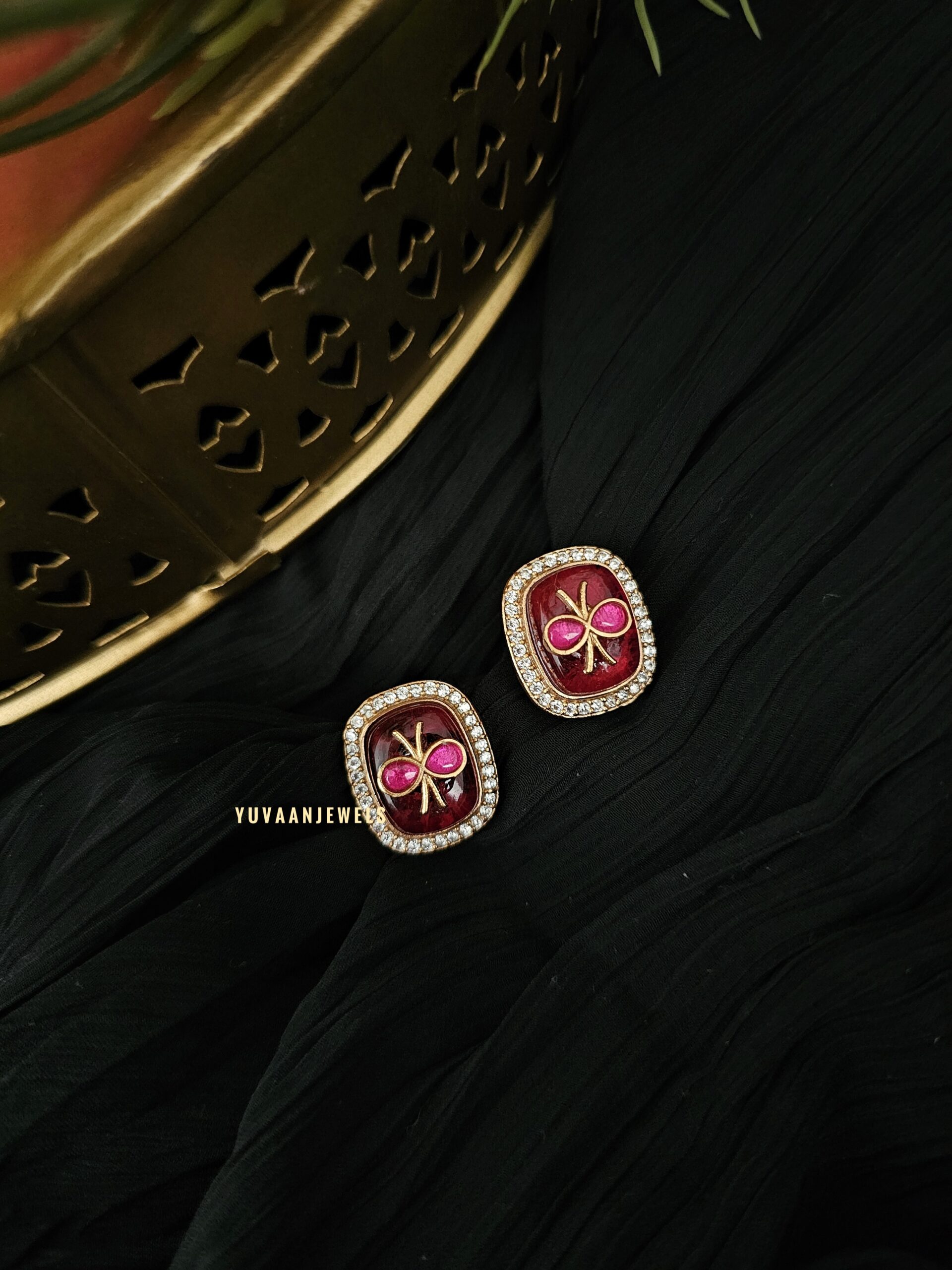 Asra delicate choker Thumbnail