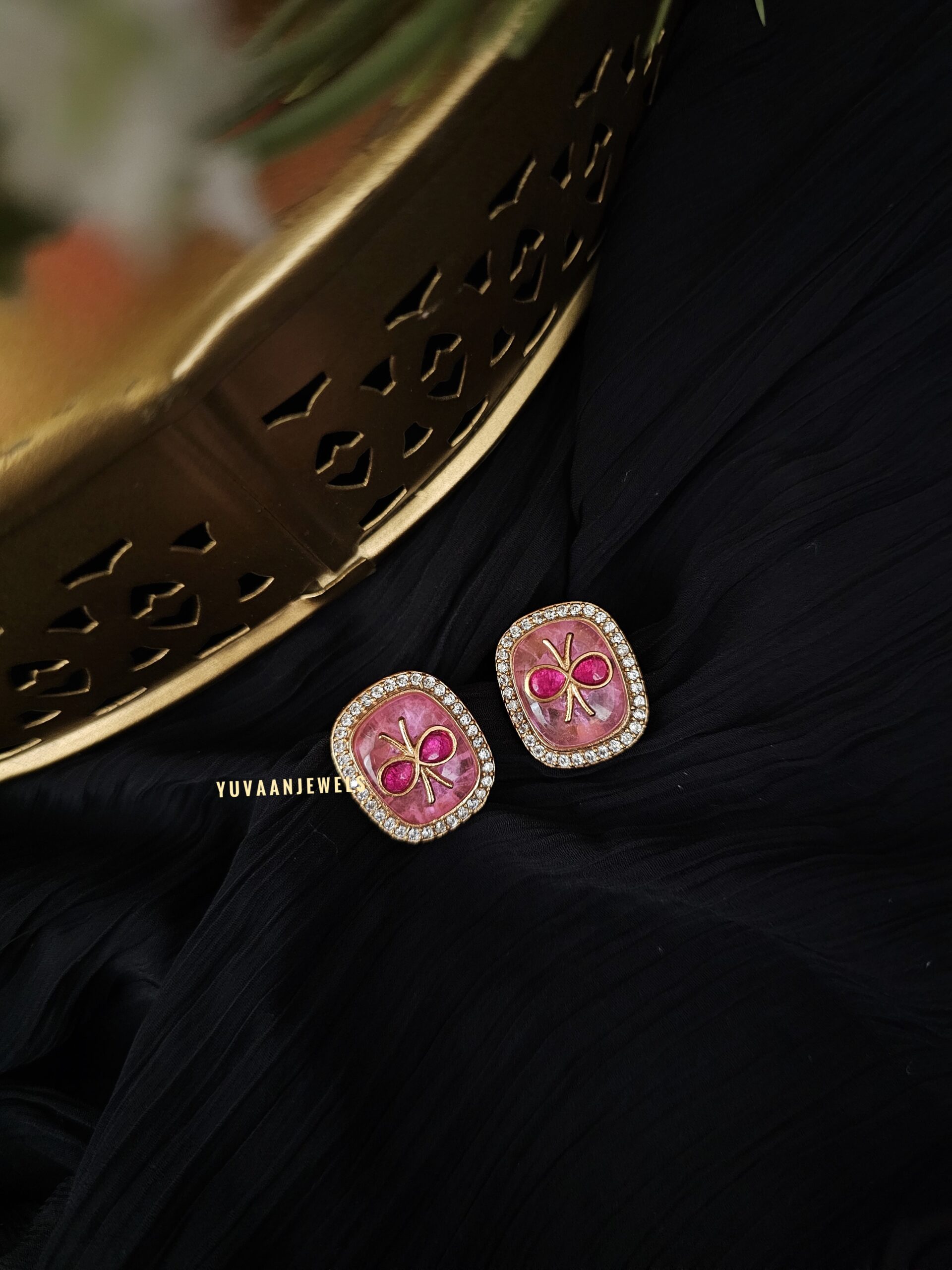 Asra delicate choker Thumbnail