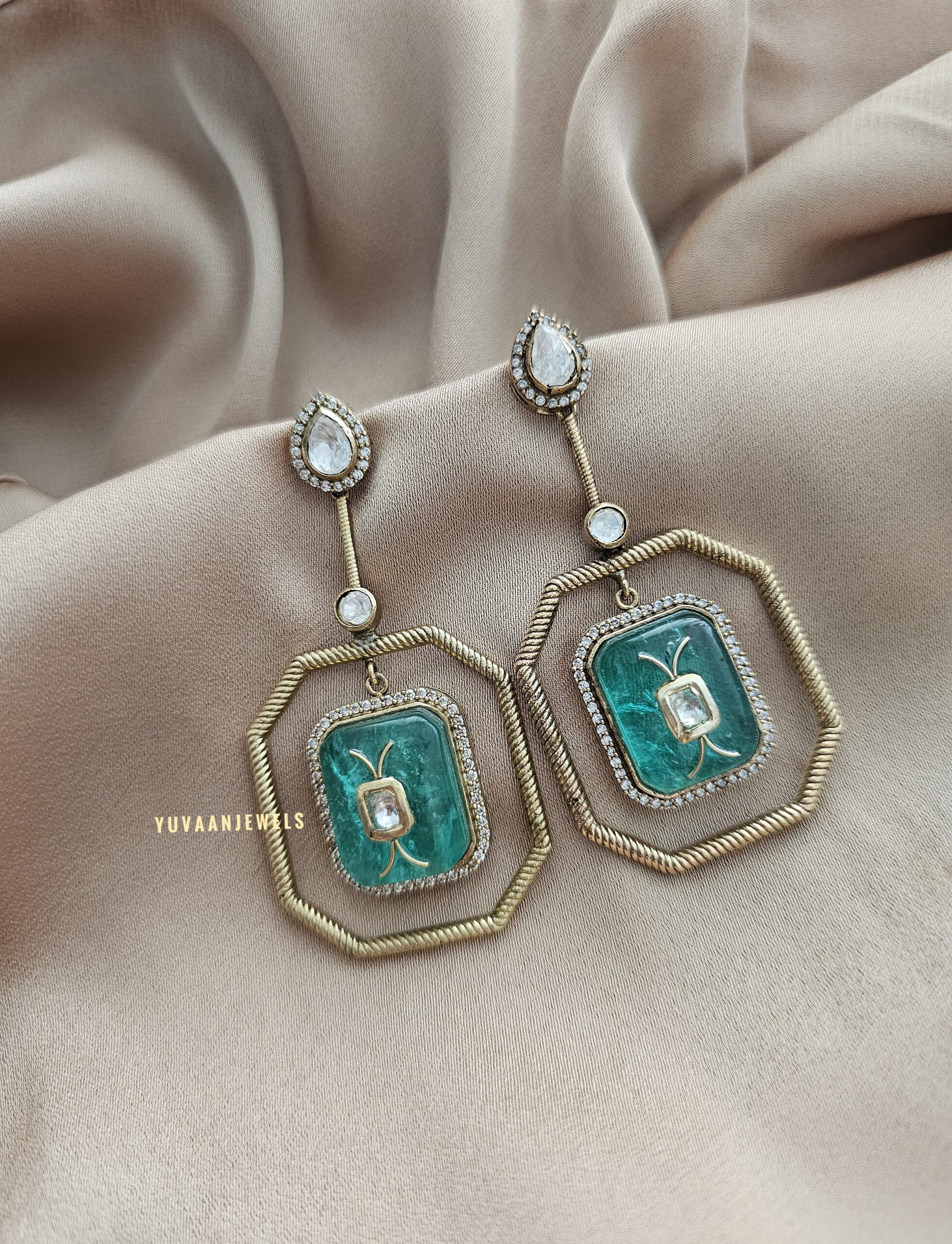Sakina Handcrafted Earings Thumbnail