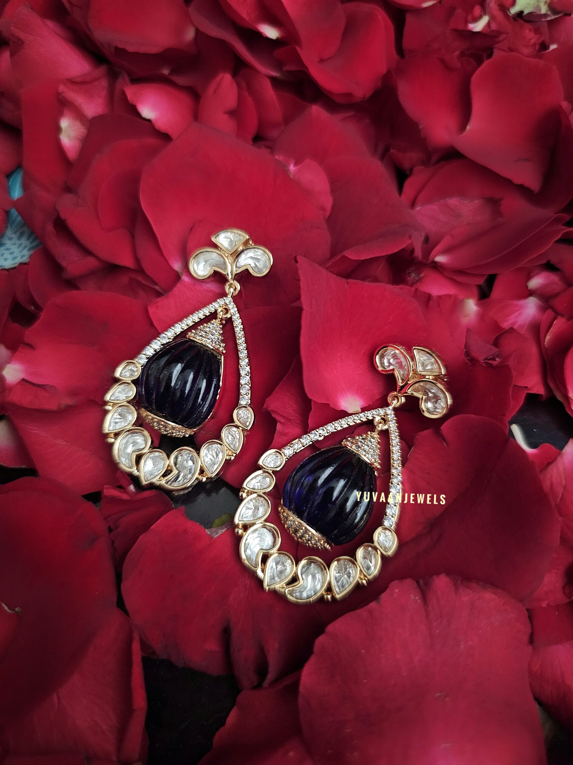 Mehbooba Polki Necklace Thumbnail