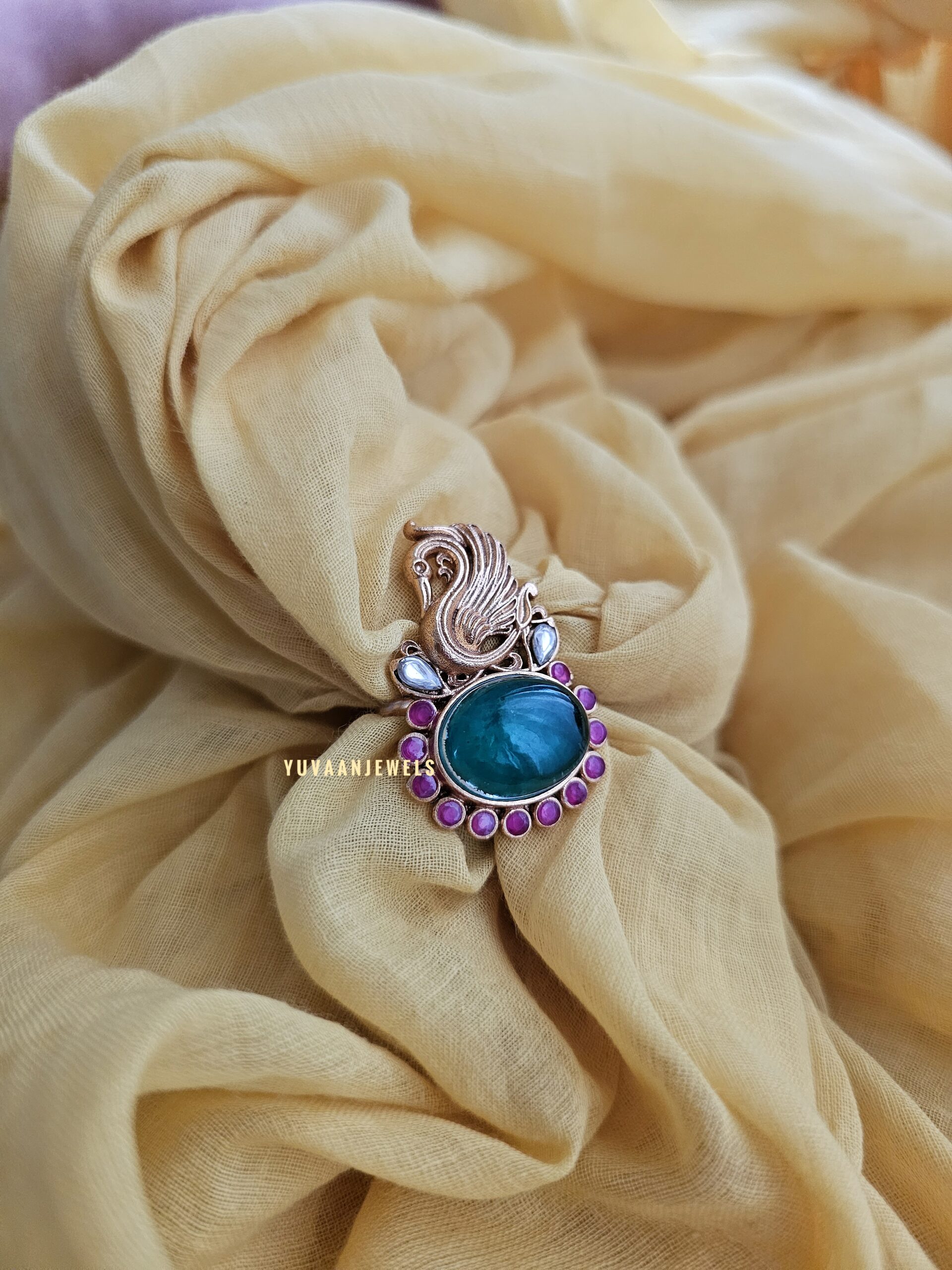 Jayshree bird motif adjustable ring Thumbnail