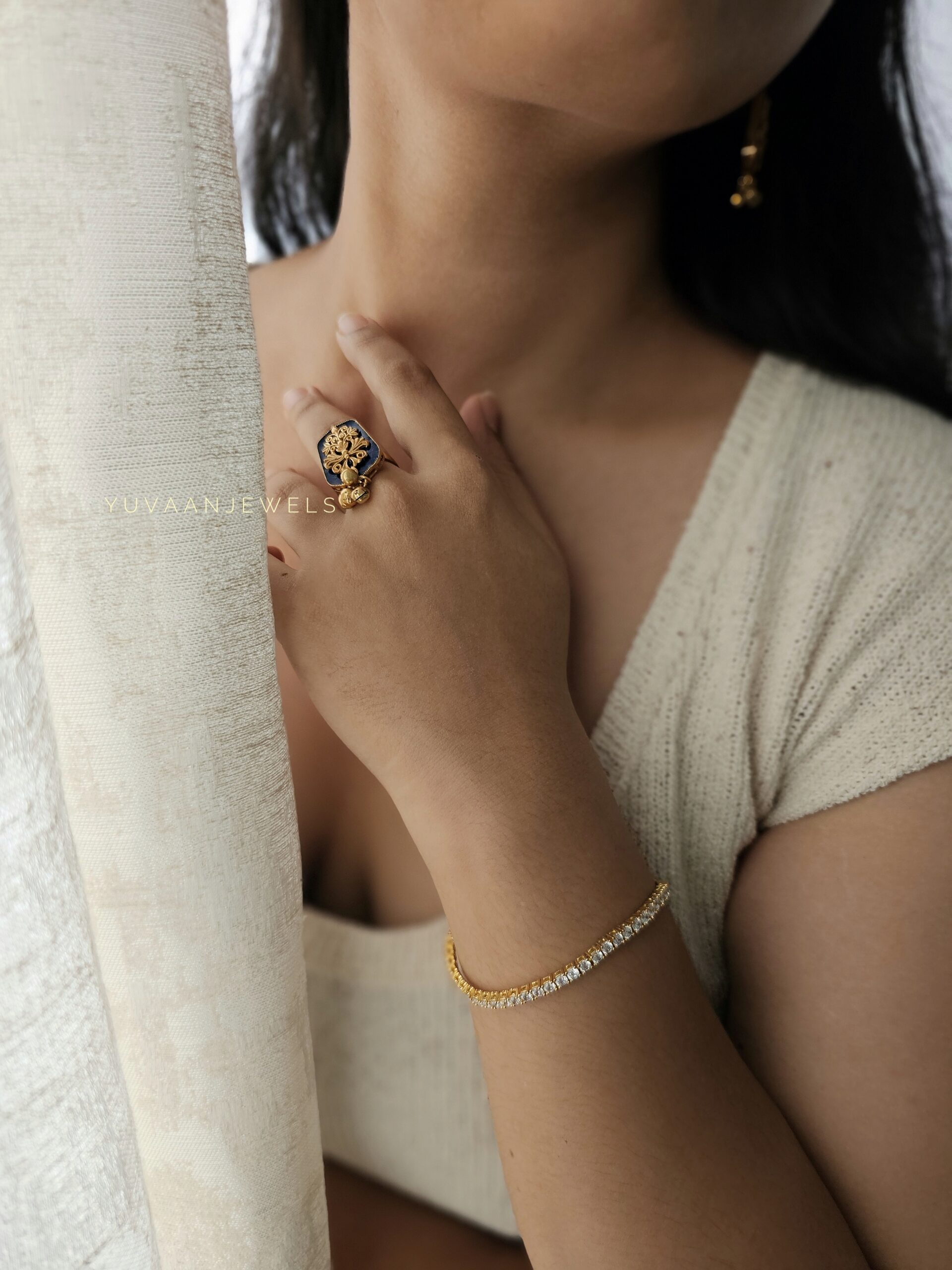 Mainaa Handcrafted earings and ring Thumbnail