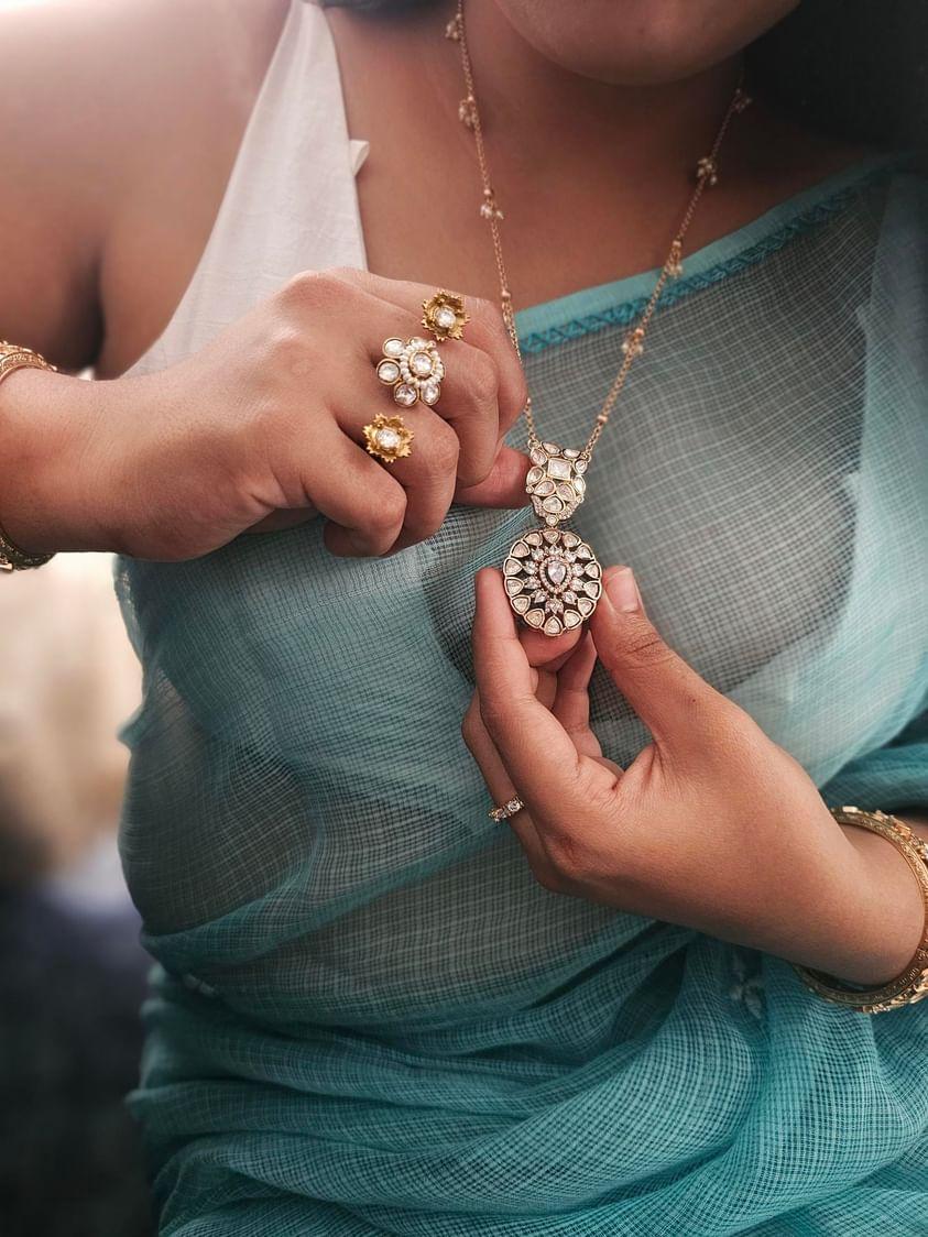Sneha twin delicate ring Thumbnail