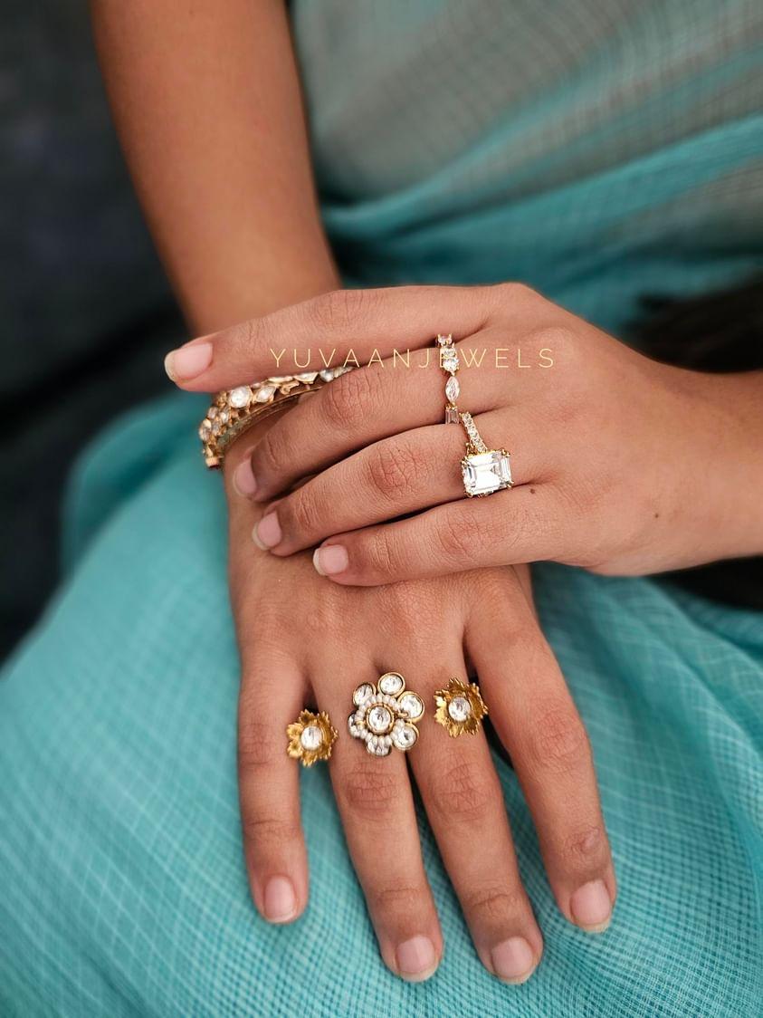Sneha twin delicate ring Thumbnail