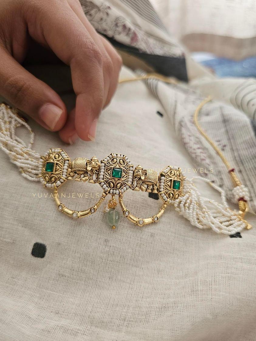 Ragini pearl delicate choker Thumbnail