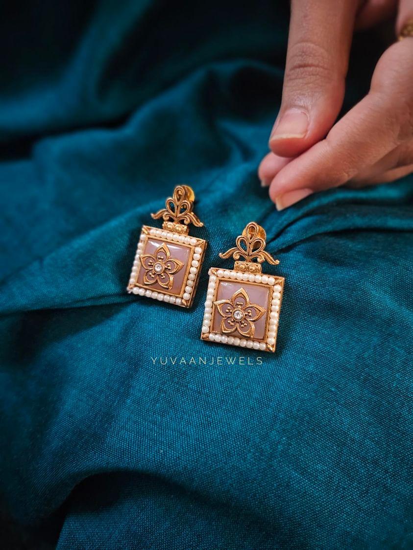 Chavi long handcrafted necklace Thumbnail