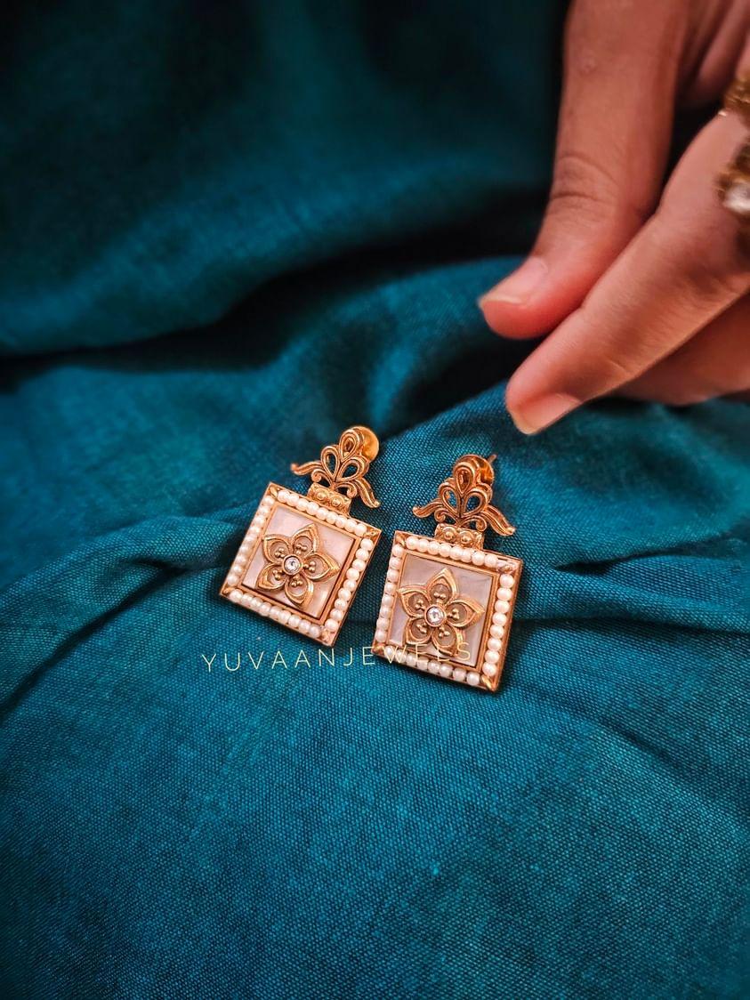 Chavi handcrafted long necklace Thumbnail