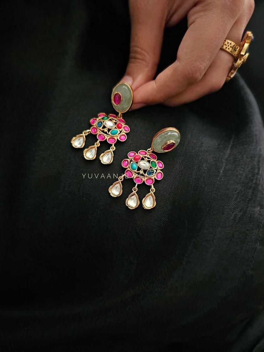 Rangaat quartz and polki necklace Thumbnail