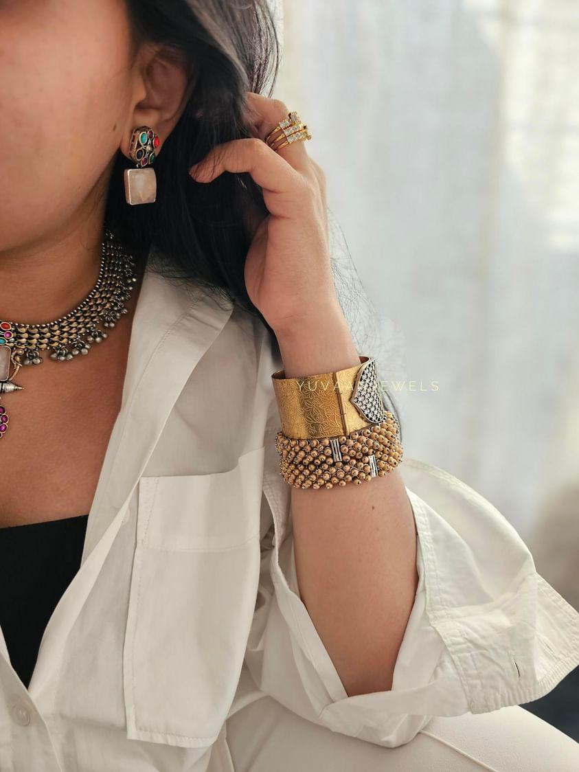 Aakash Handcarved Necklace Thumbnail