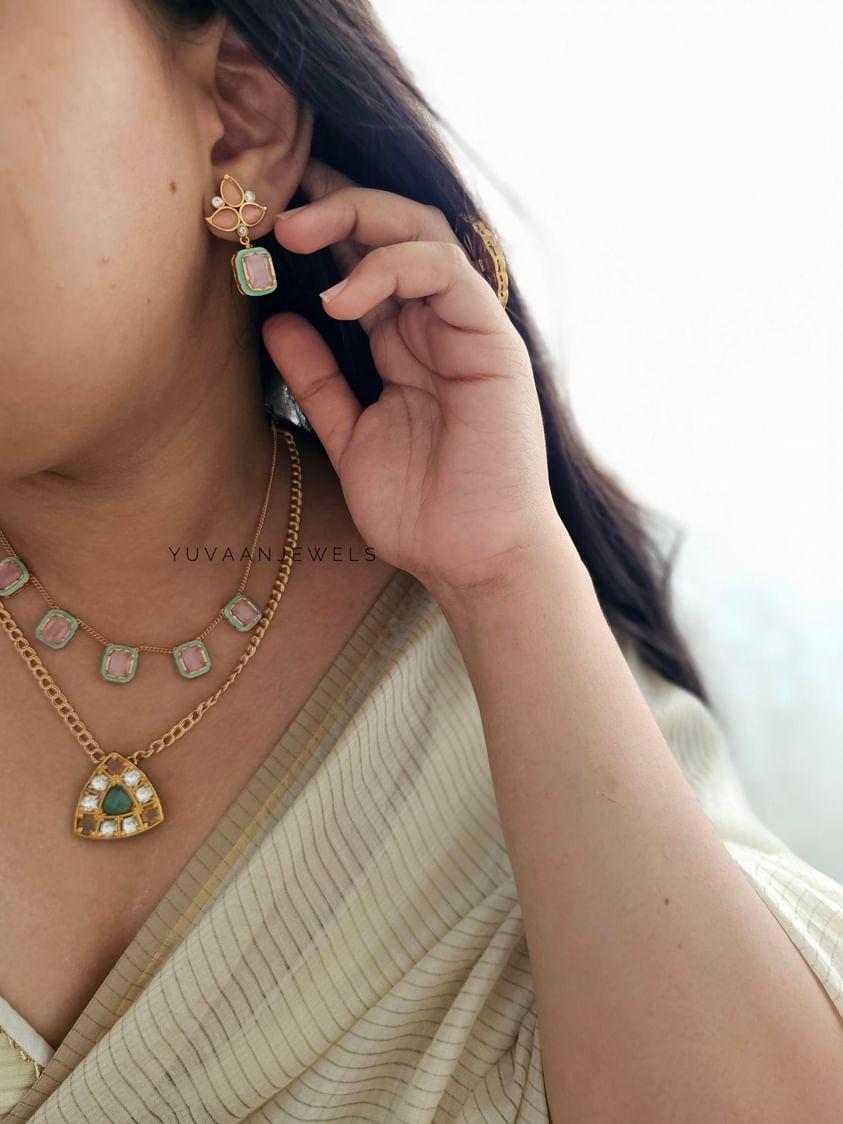 Dripti delicate necklace Thumbnail