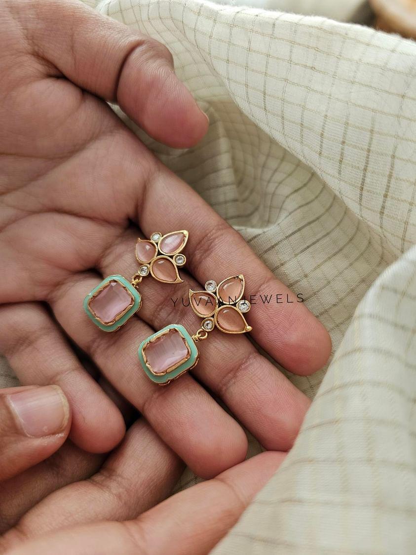 Dripti delicate necklace Thumbnail