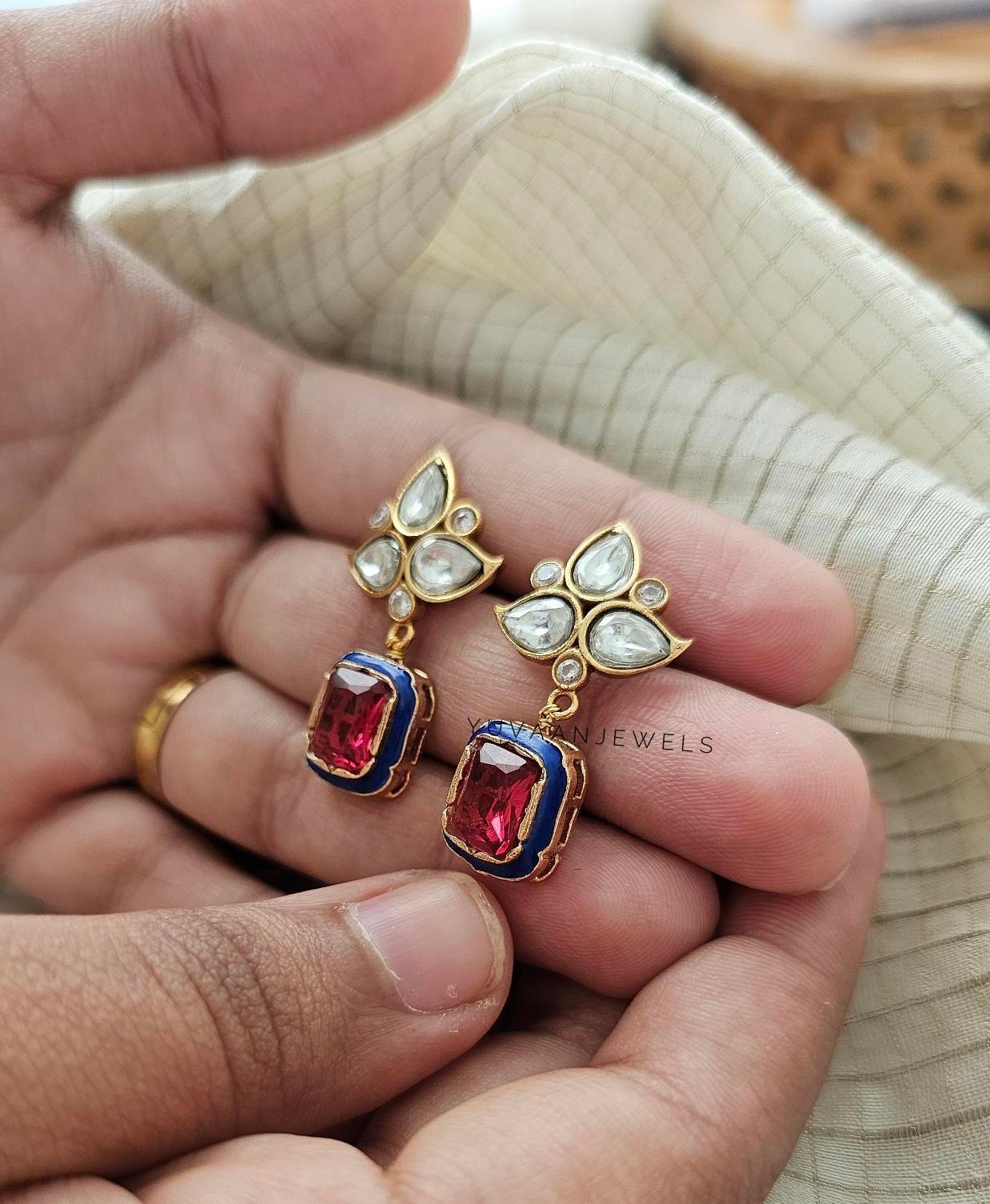 Dripti delicate necklace Thumbnail