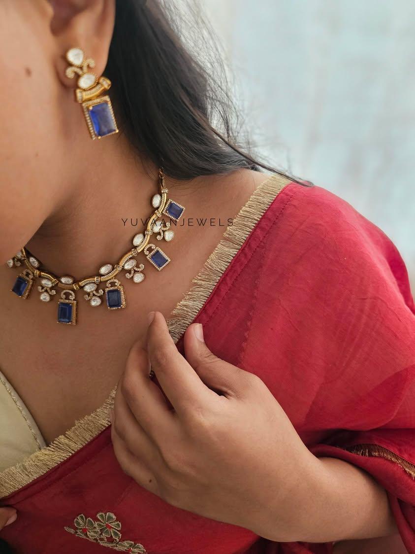 Sobhita quartz necklace Thumbnail