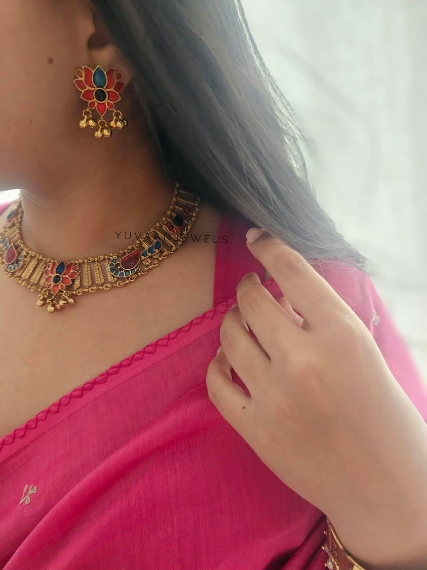 Baugh handcrafted necklace Thumbnail