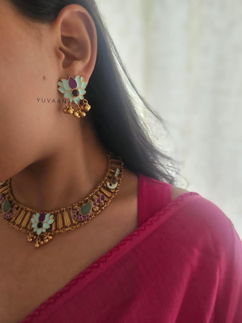 Baugh handcrafted necklace Thumbnail
