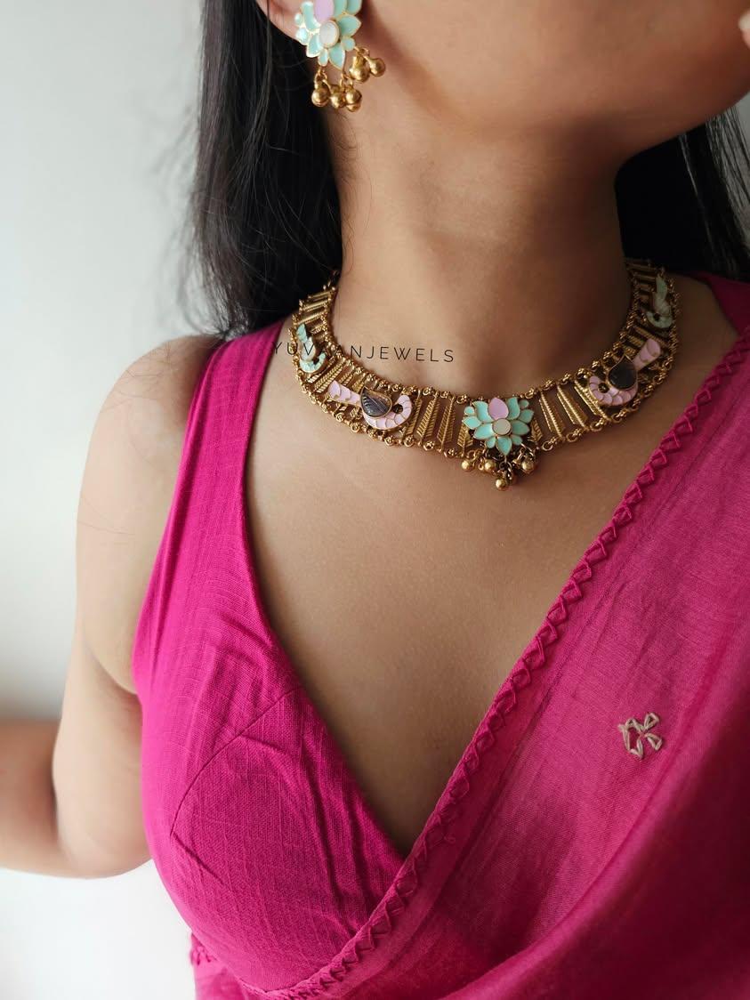 Baugh handcrafted necklace Thumbnail