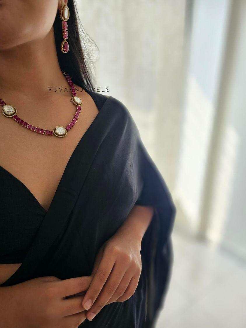 Madhu necklace Thumbnail