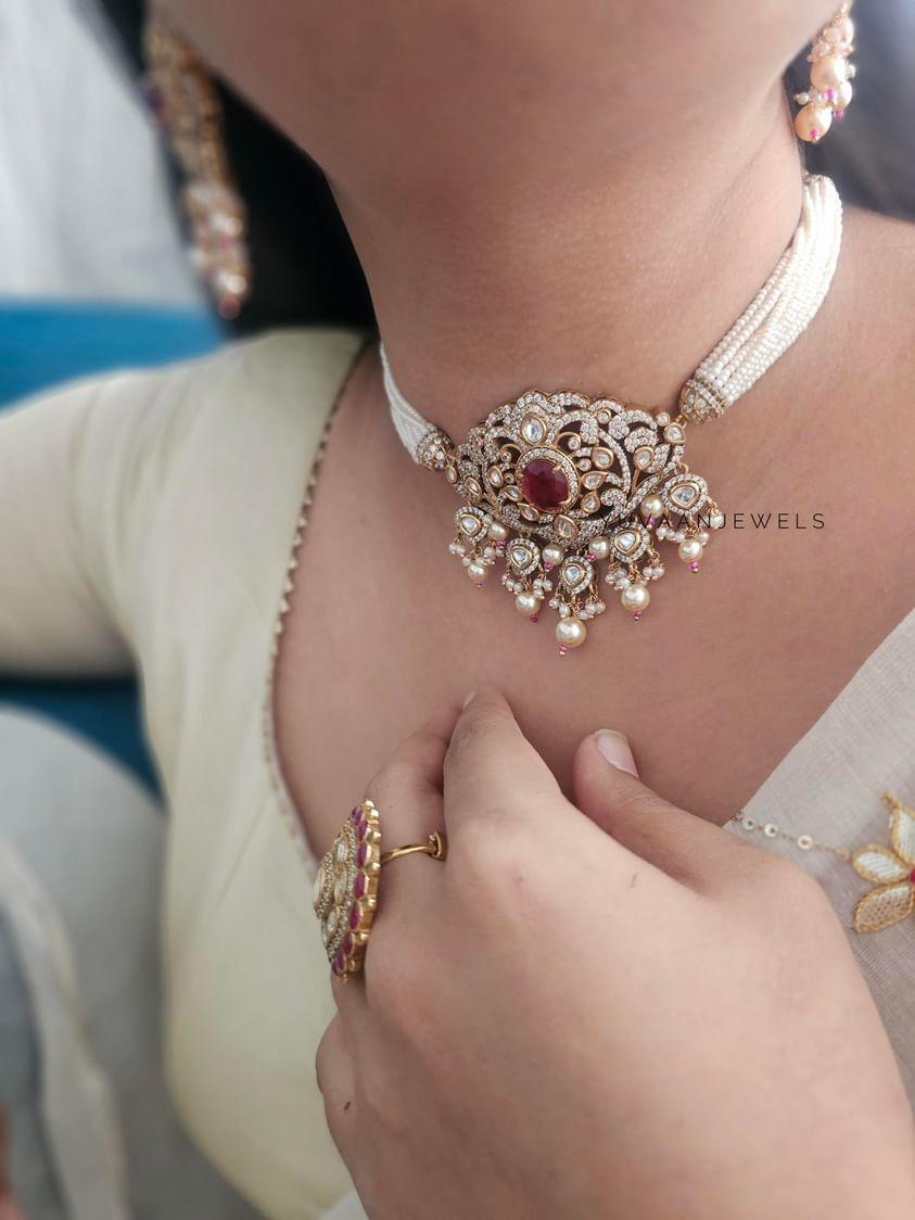 Basant pearl choker Thumbnail
