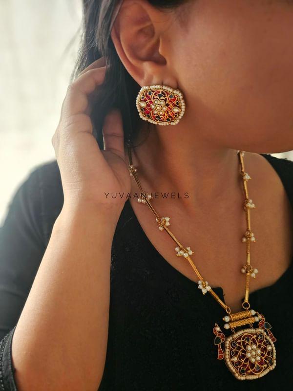Zoey handcrafted long Necklace Thumbnail