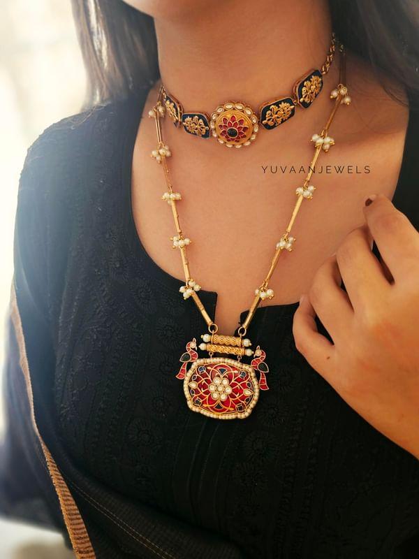 Zoey handcrafted choker Thumbnail