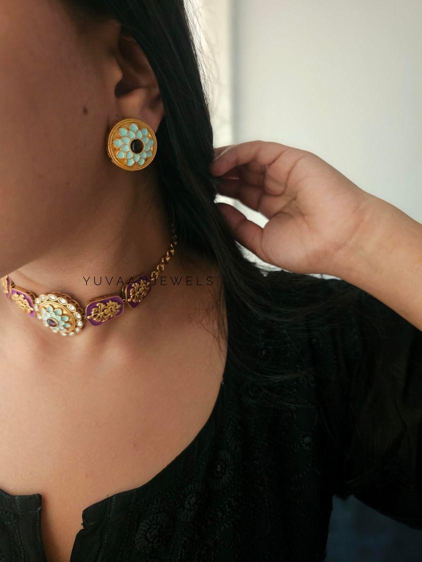 Zoey handcrafted choker Thumbnail