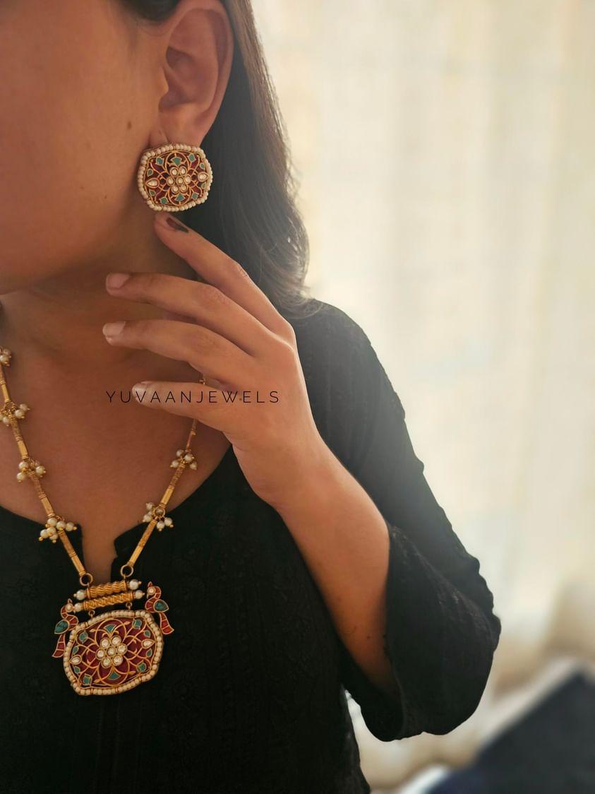 Zoey handcrafted long necklace Thumbnail