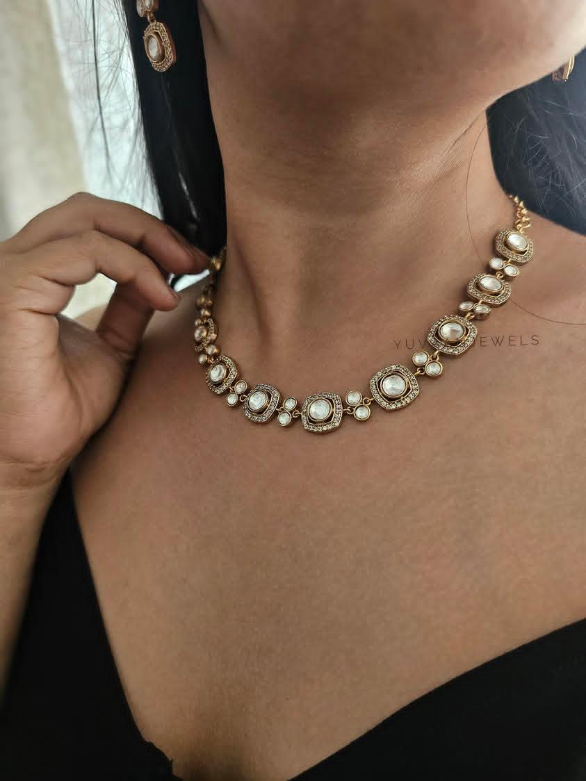 Jane polki choker Thumbnail