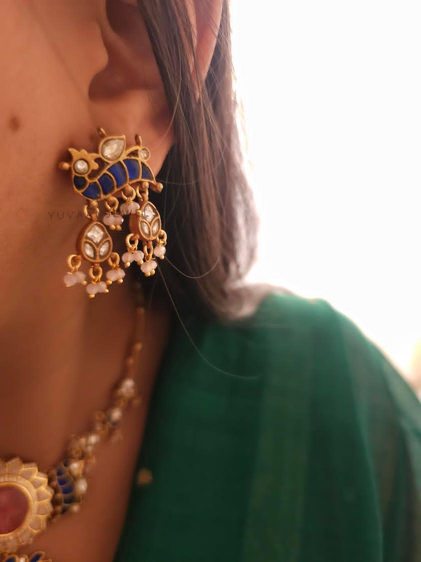 Navi handcrafted necklace Thumbnail