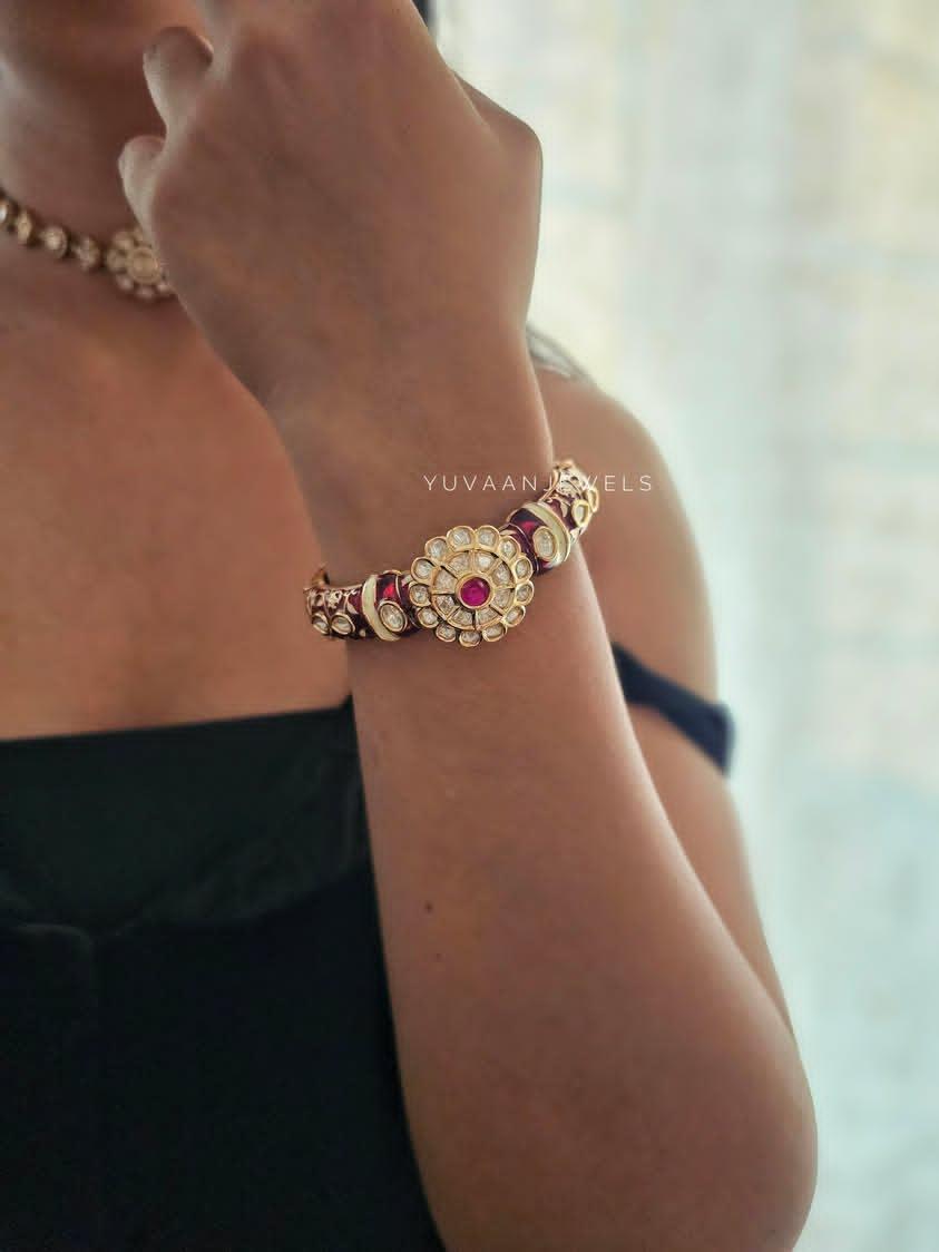 Yura Openable Bangle Thumbnail