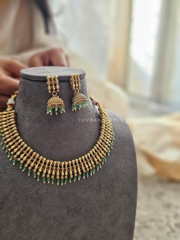 Ahya vintage necklace Thumbnail