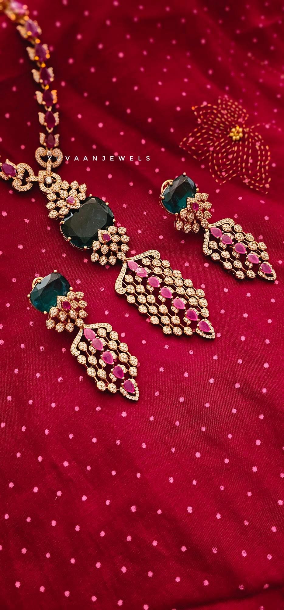 Mehraan Quartz Necklace Thumbnail