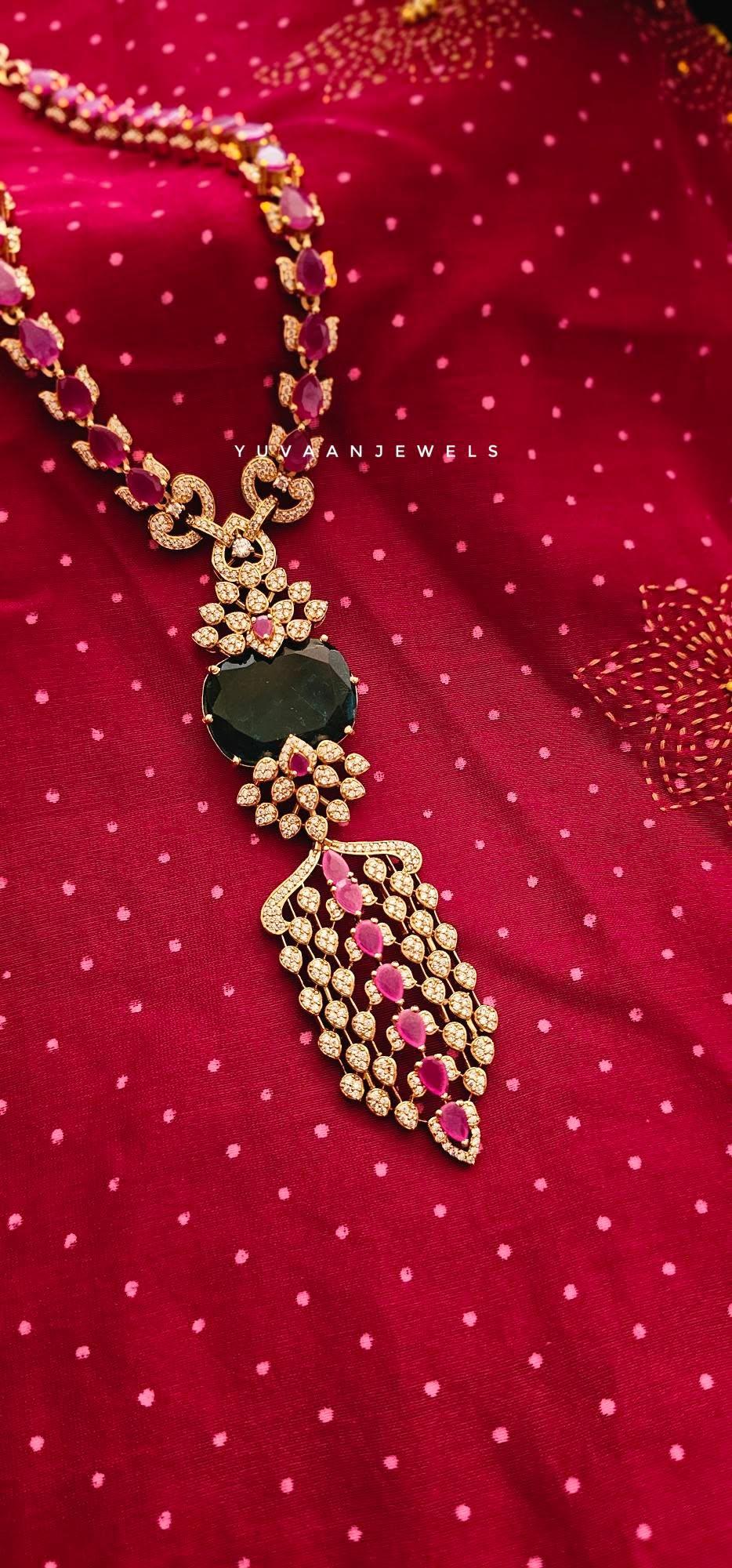 Mehraan Quartz Necklace Thumbnail