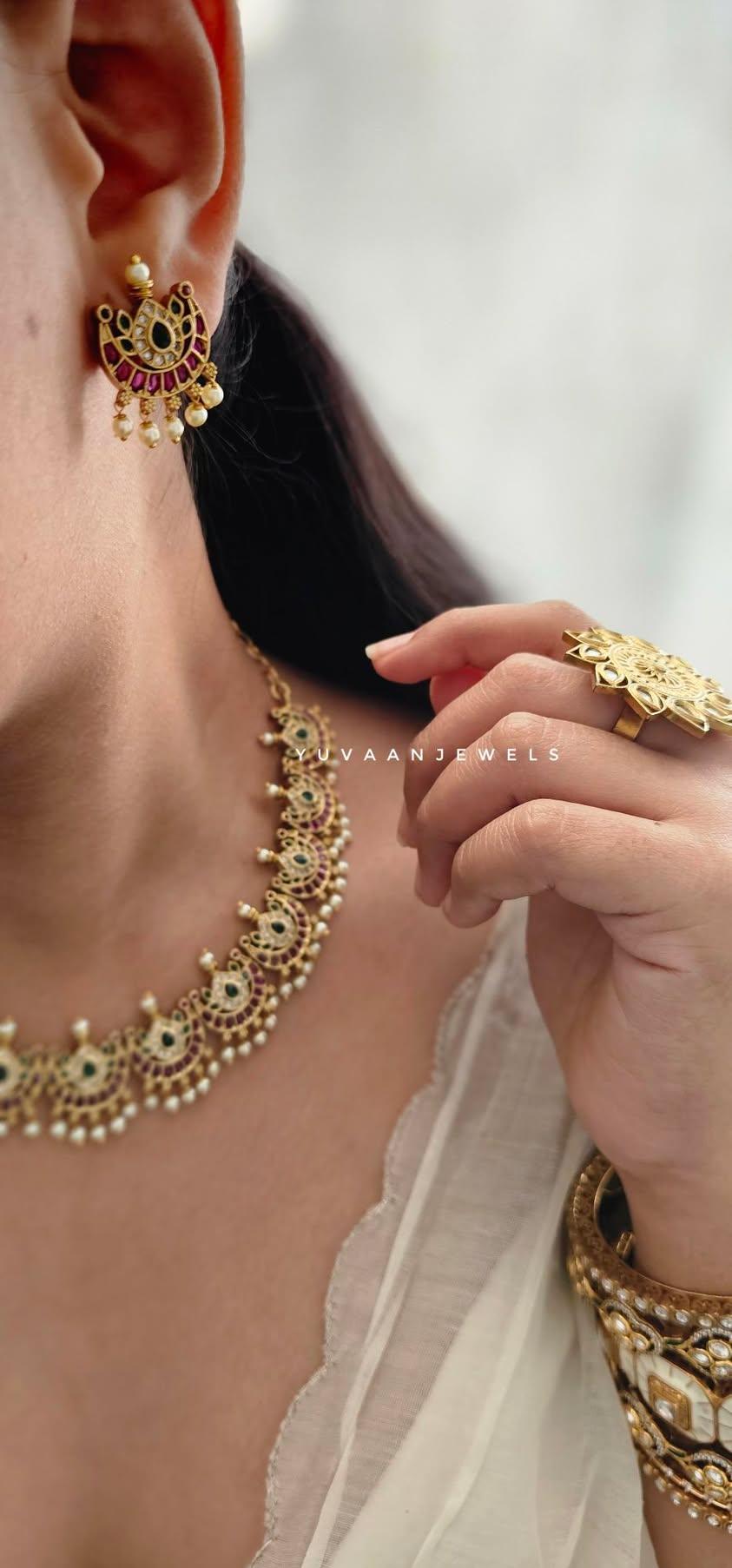 Chaand handcrafted necklace Thumbnail