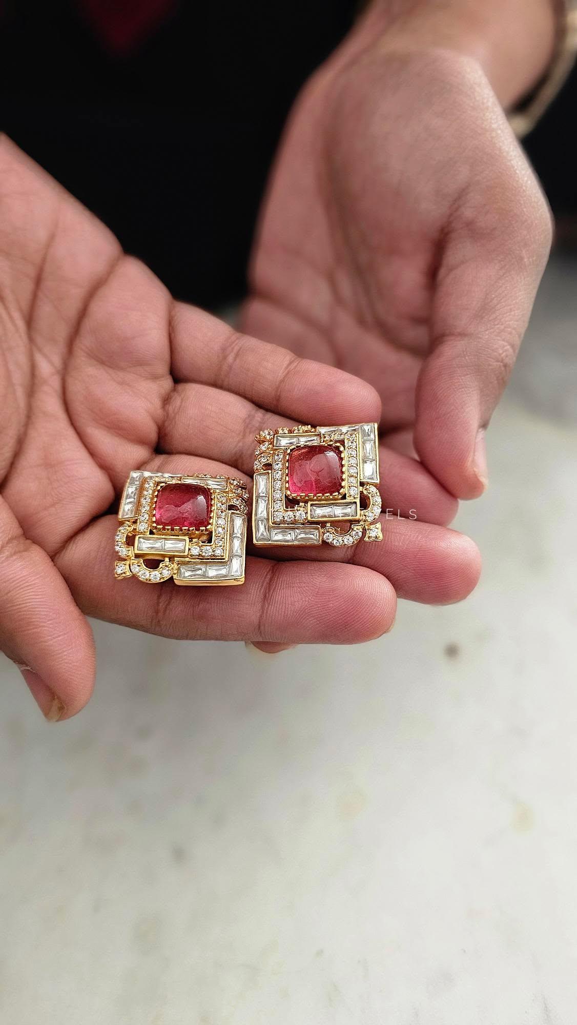 Kara polki studs Thumbnail