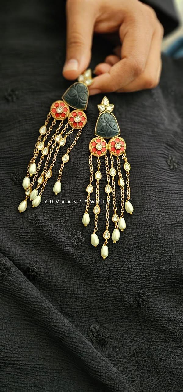 Milaa handcrafted earring Thumbnail
