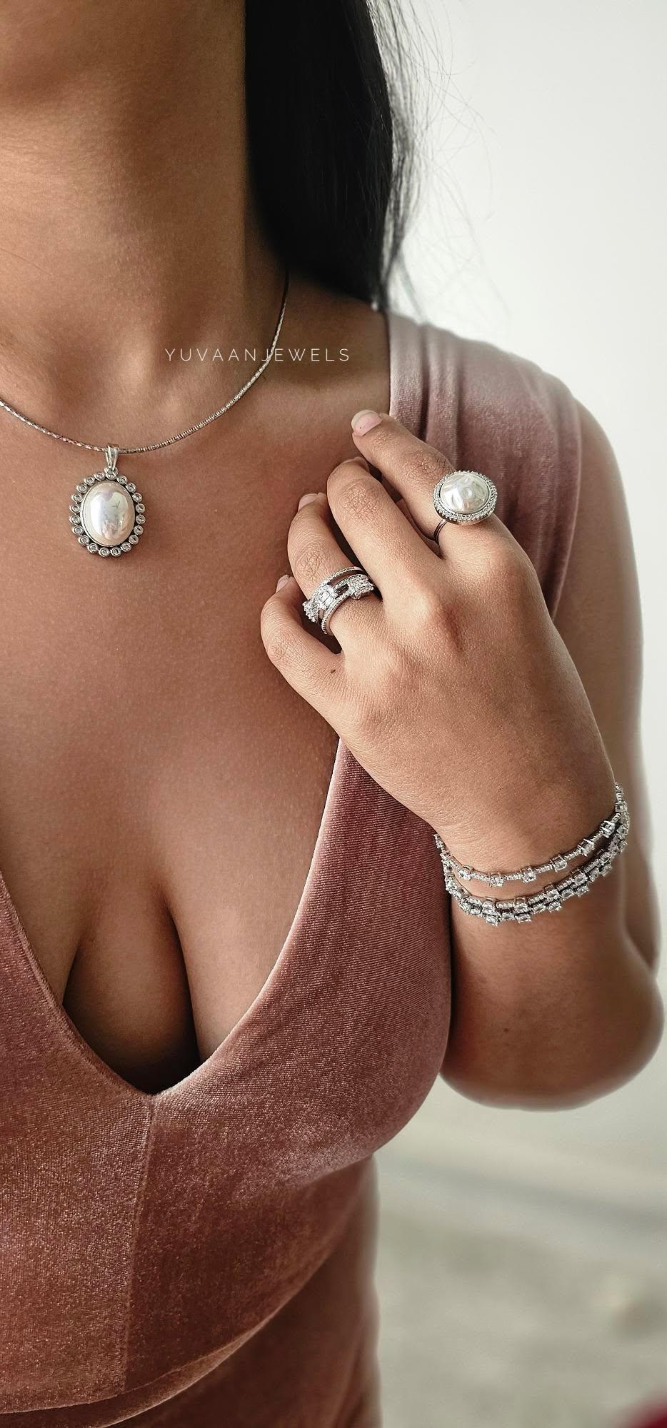 Aura pearl ring Thumbnail