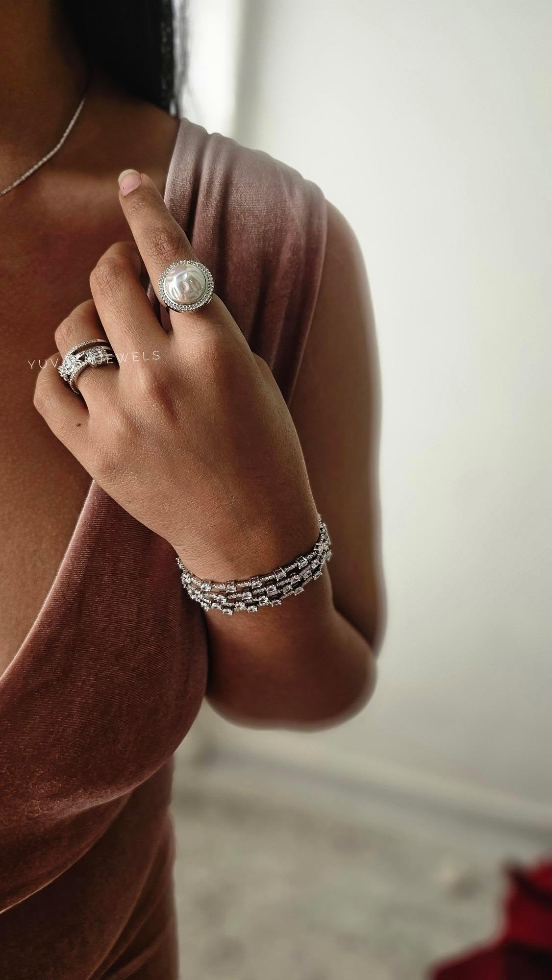 Aura pearl ring Thumbnail