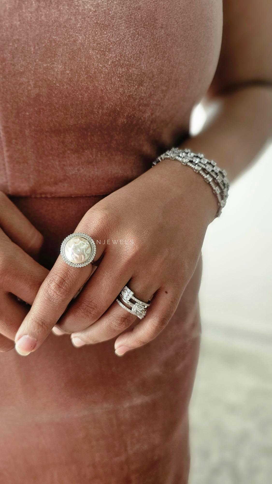 Aura pearl ring Thumbnail