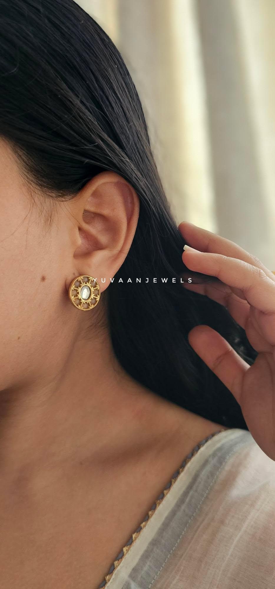 Varinya polki studs Thumbnail