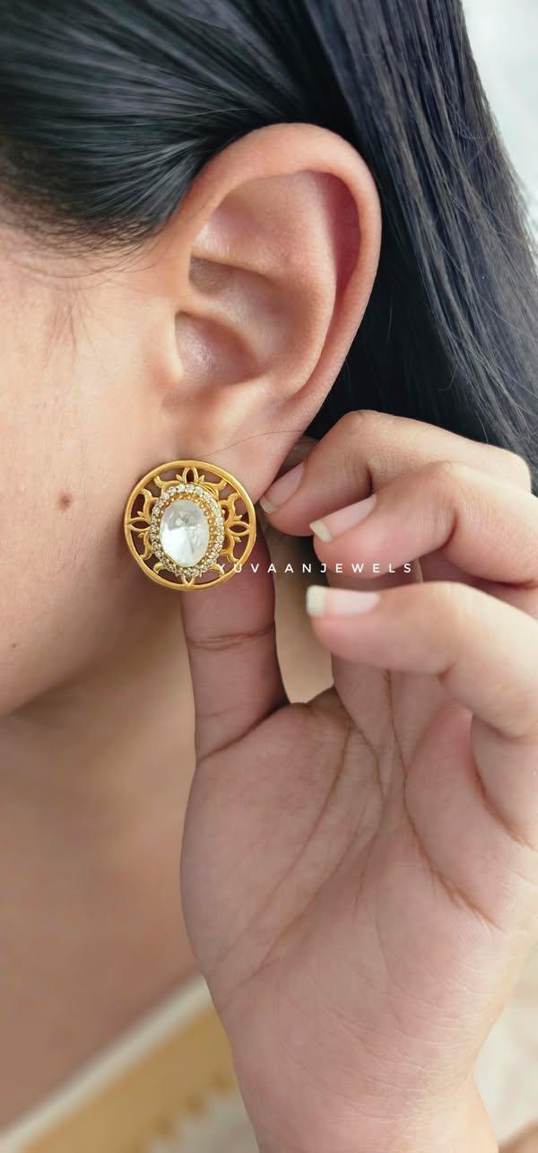 Avyan polki studs Thumbnail