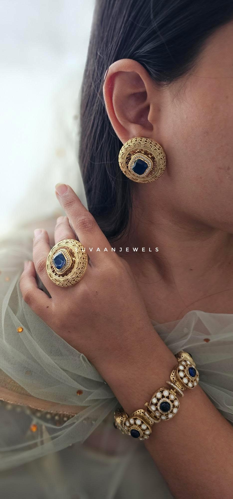 Izar polki studs Thumbnail
