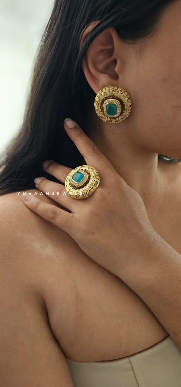 Izar polki studs Thumbnail