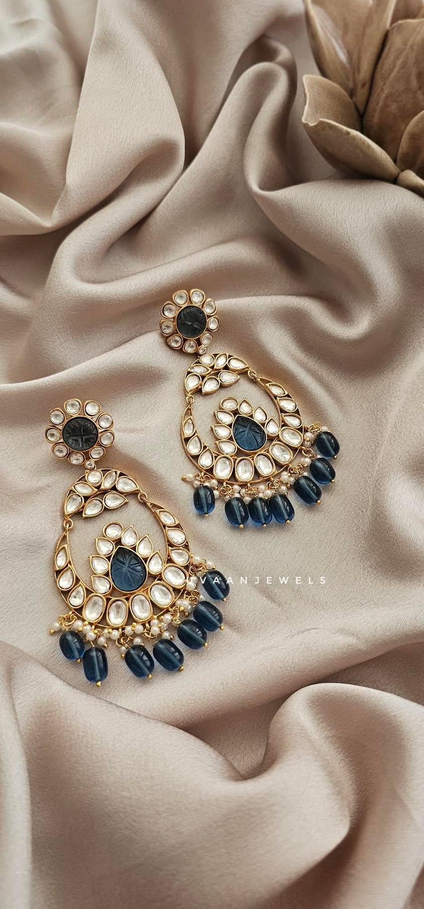 Winnie Carved Chaandbaali Thumbnail