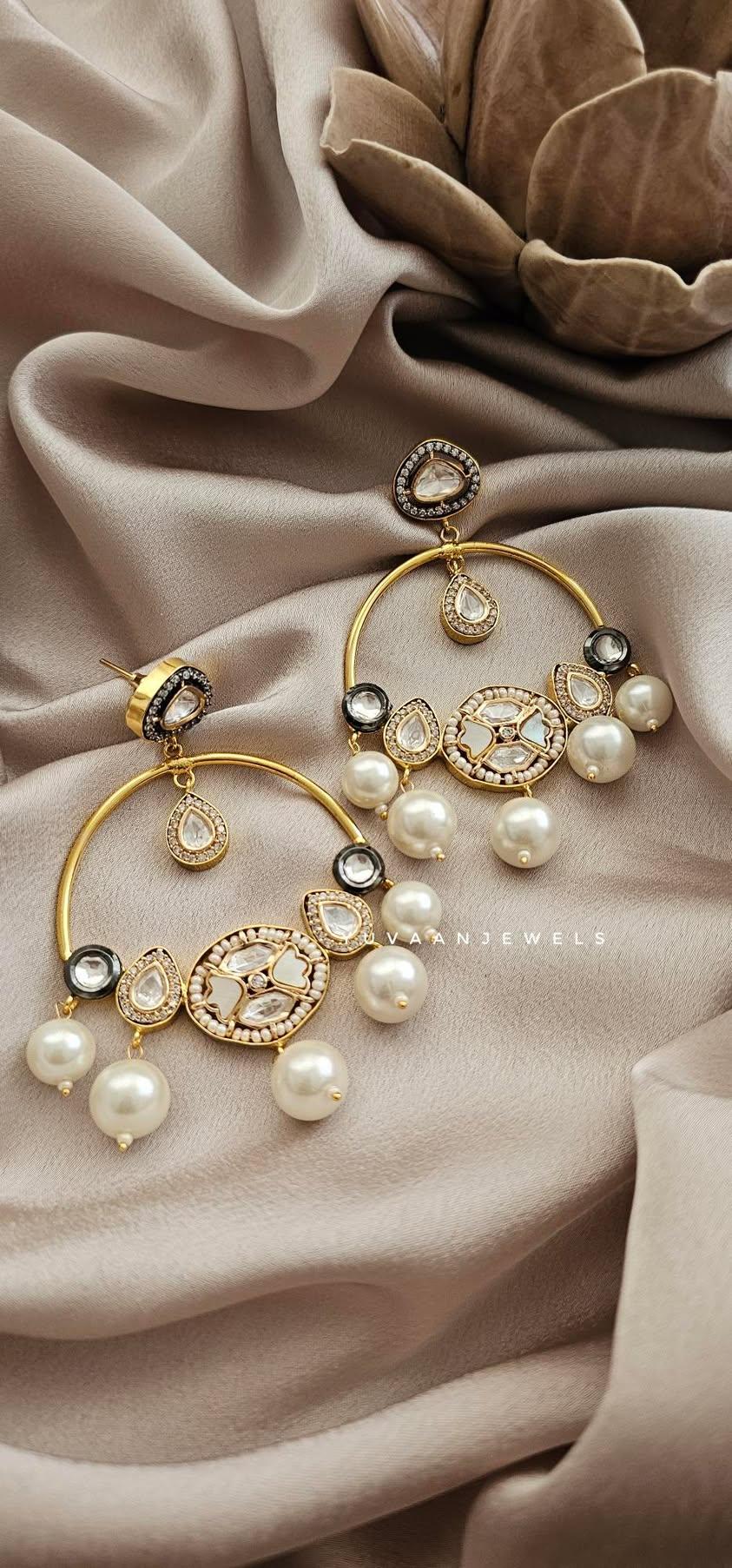 Zev baroque pearl chaandbali Thumbnail