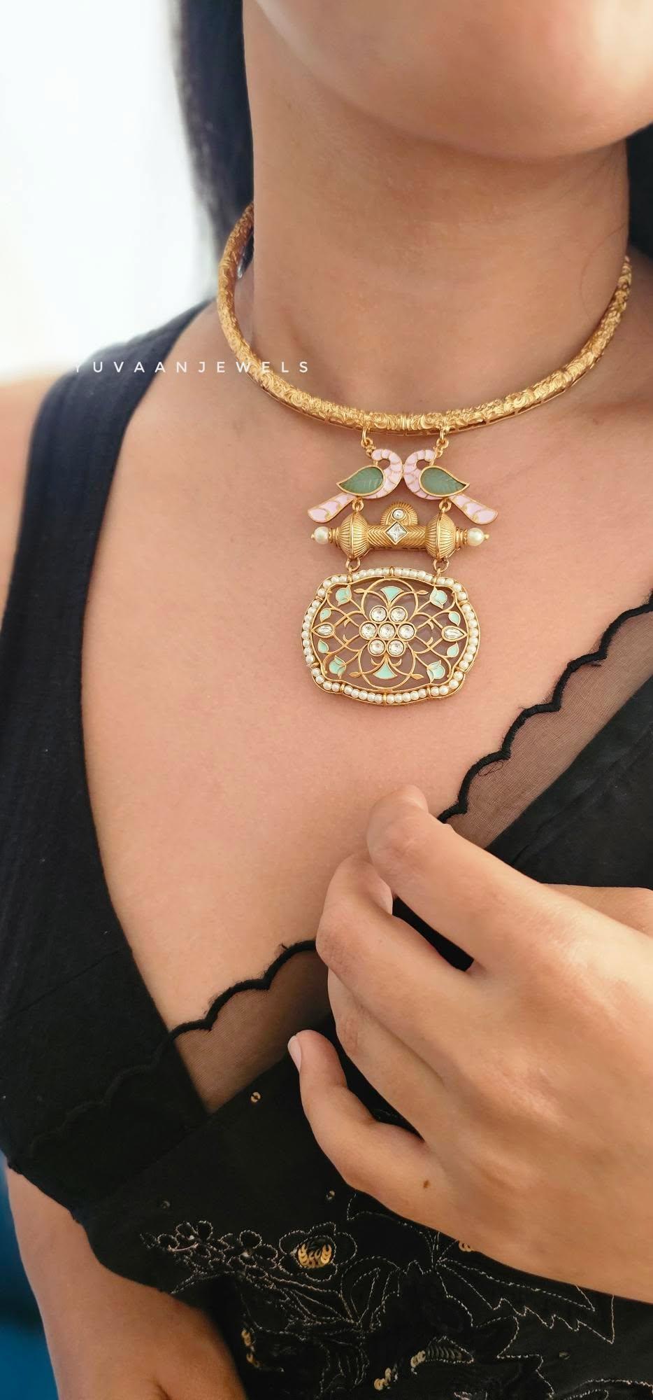 Ridhha hasli necklace Thumbnail