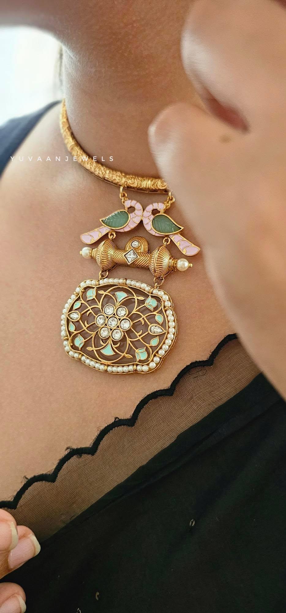 Ridhha hasli necklace Thumbnail